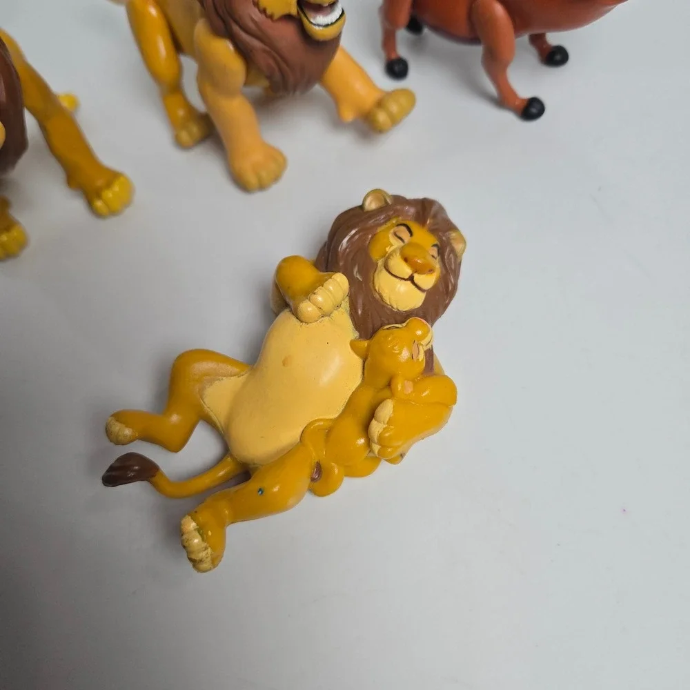 The Lion King Vintage Lot of 4 PVC Figures Toys Battle Action Fighting Mufasa
